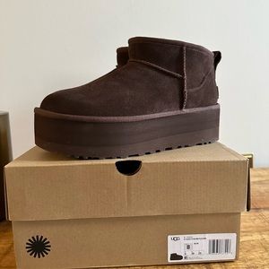 UGG Classic Ultra-Mini Platform in Burnt Cedar